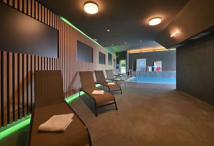 ホテル Maximilian Lifestyle Resort