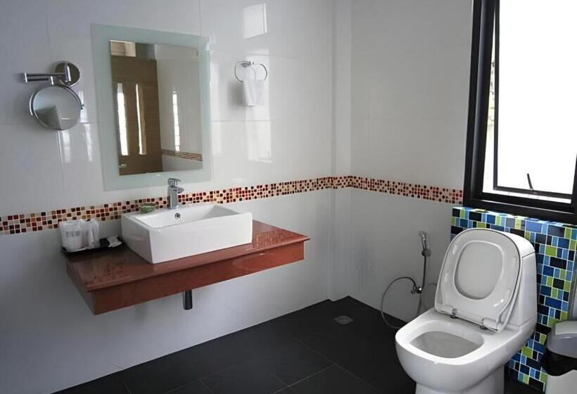 בית מלון כפרי Nattha Waree Hot Spring Resort And Spa