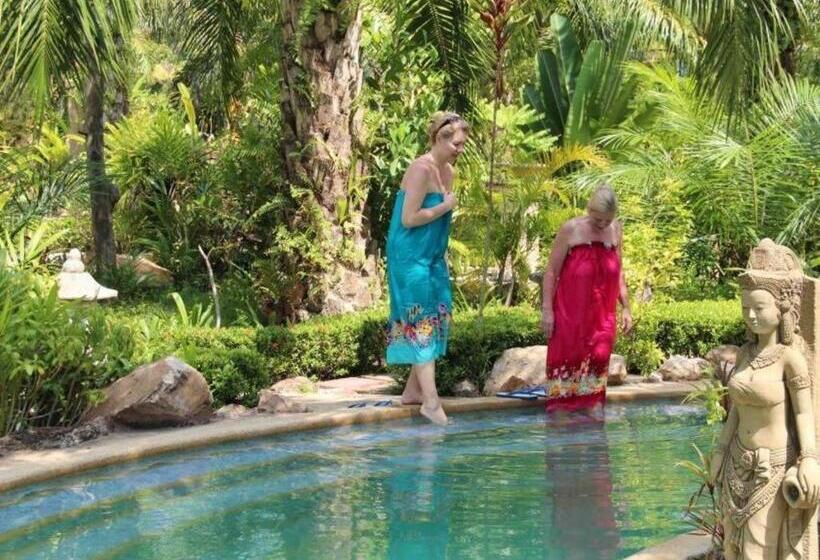 בית מלון כפרי Nattha Waree Hot Spring Resort And Spa