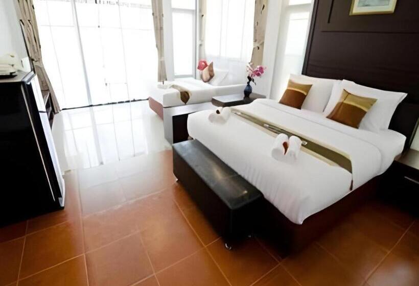 בית מלון כפרי Nattha Waree Hot Spring Resort And Spa