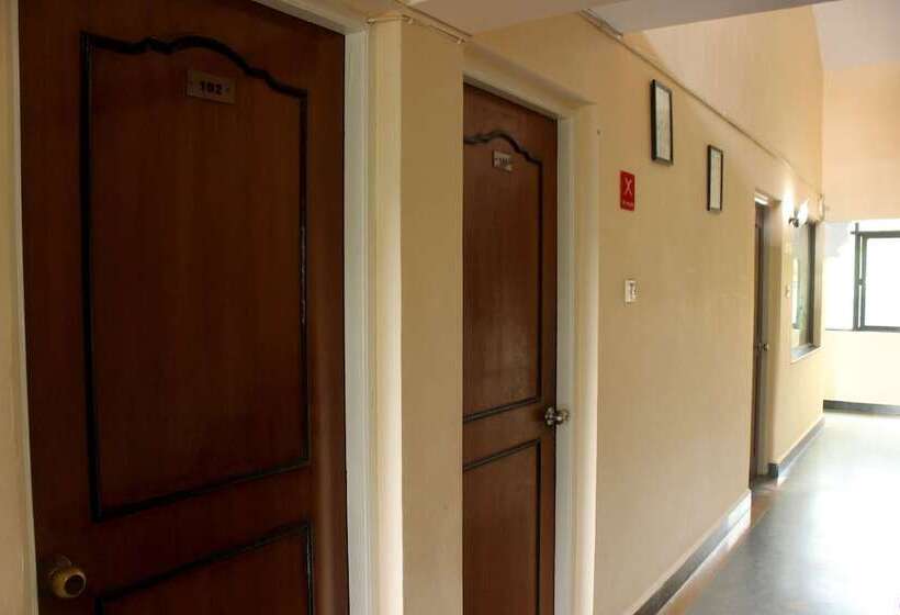 בית מלון כפרי Picnic Plaza By Wb S Goa