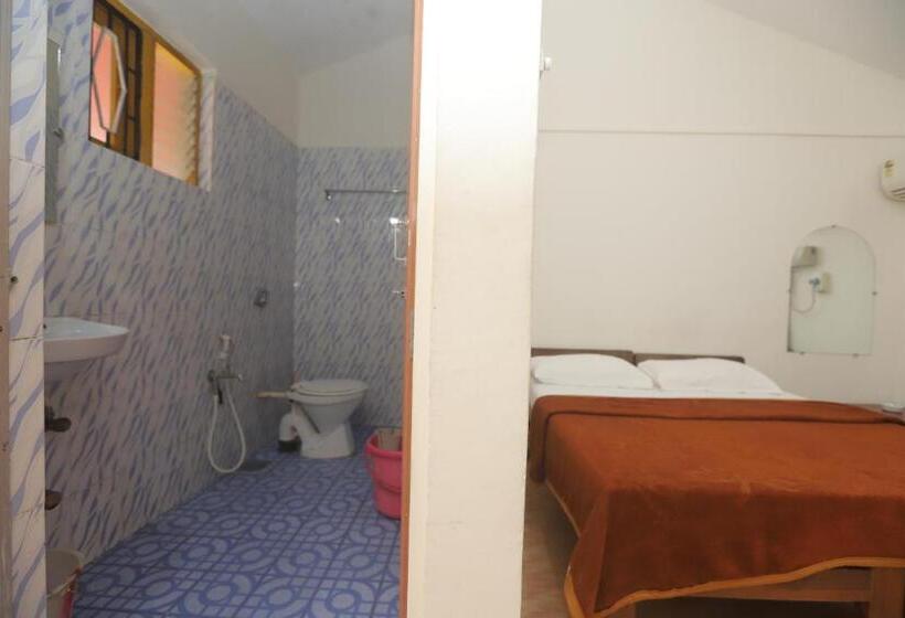 酒店 Pritams Cottages Guest House