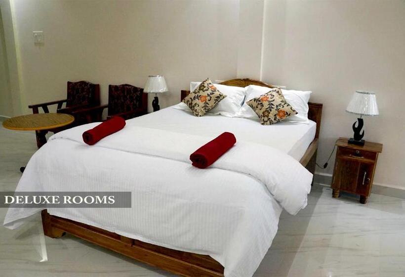 酒店 Pritams Cottages Guest House