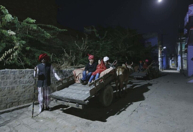 فندق Rawla Narlai