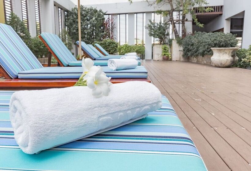 בית מלון כפרי Rayong City