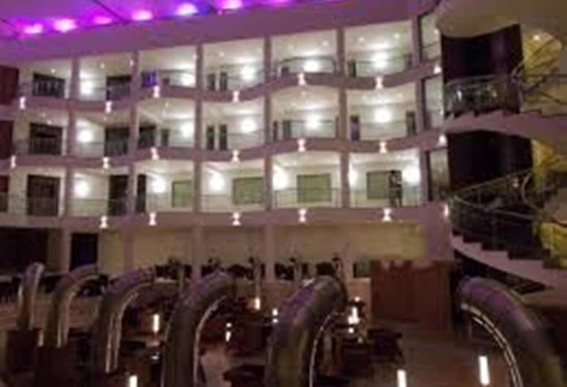 Отель Regenta Central Harimangla