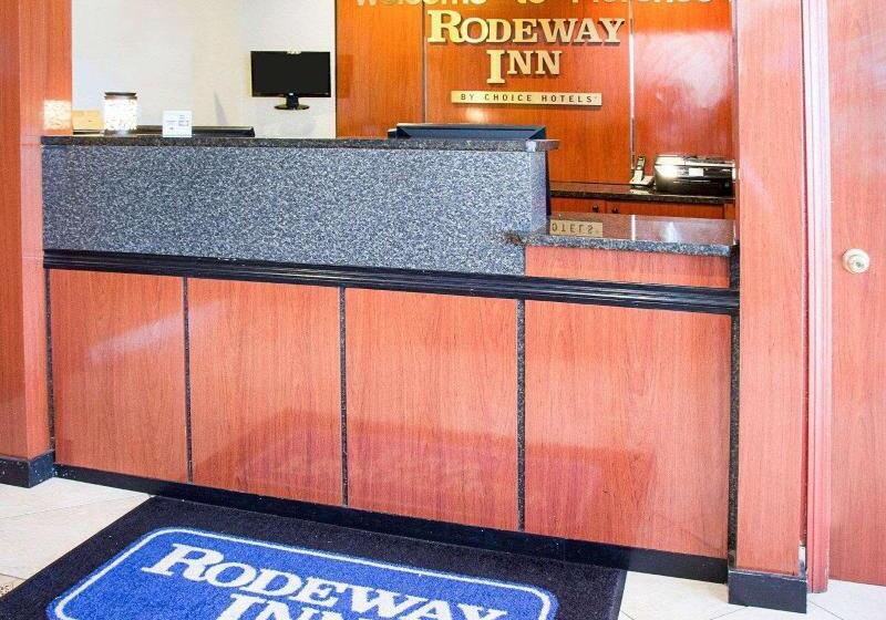 בית מלון כפרי Rodeway Inn Florence   Cincinnati South