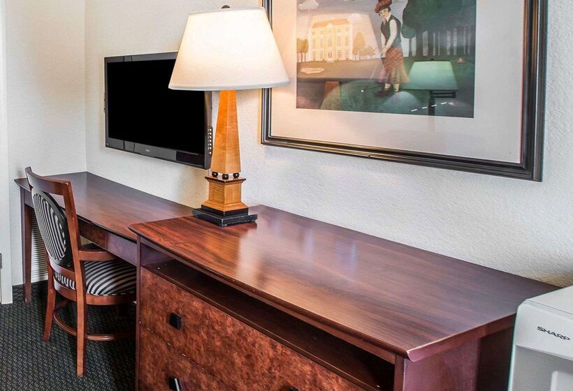 فندق Rodeway Inn Greeley