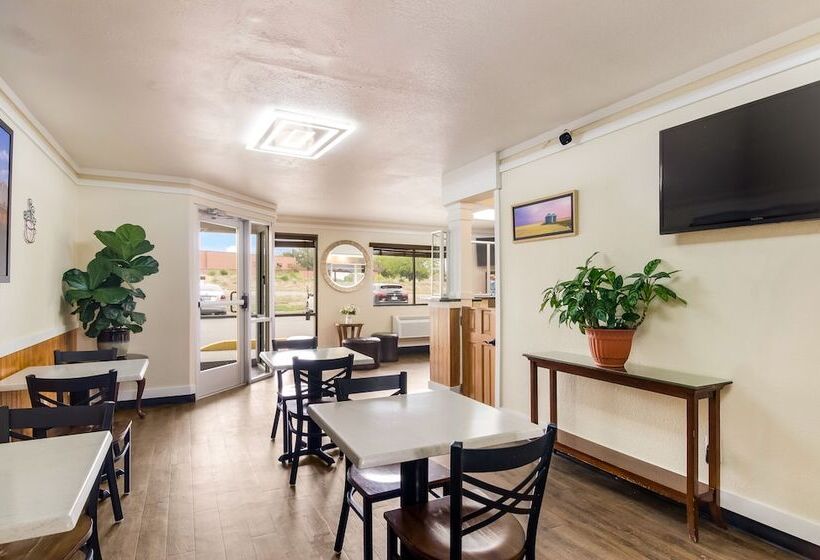 فندق Rodeway Inn Greeley