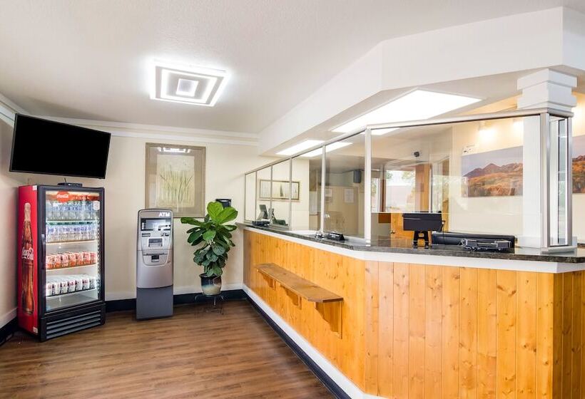 فندق Rodeway Inn Greeley