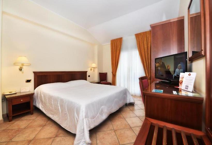 酒店 Ristorante Rossemi