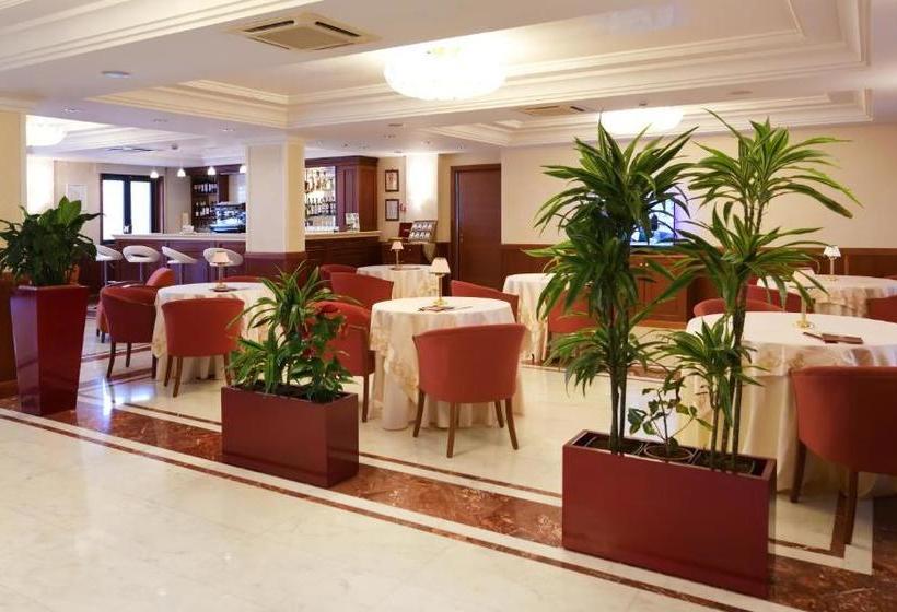 酒店 Ristorante Rossemi