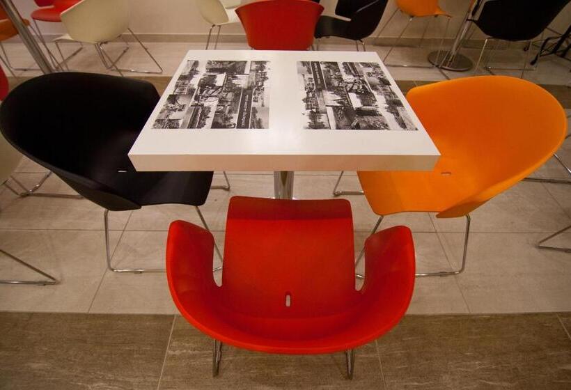 Отель Sasone Rooms