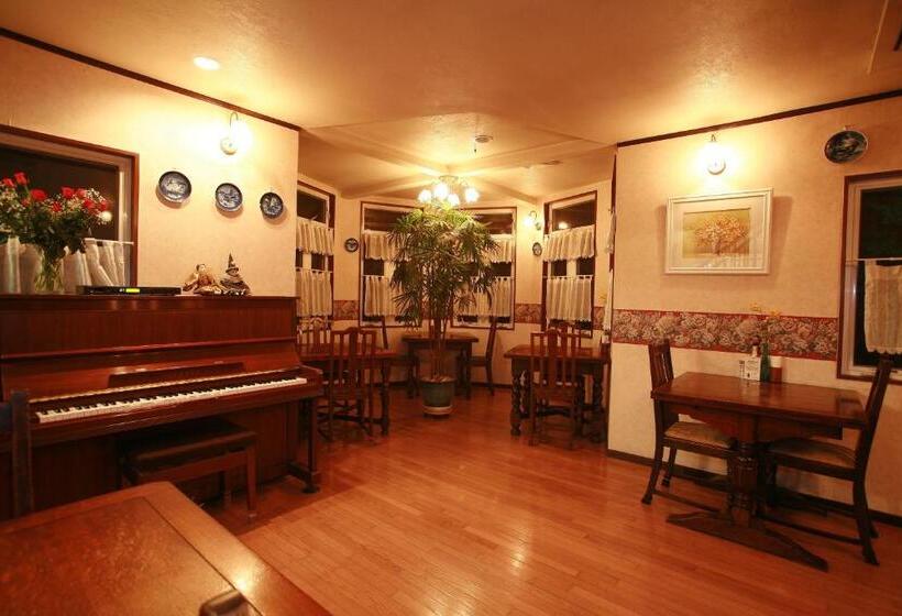 בית מלון כפרי Scotch Court