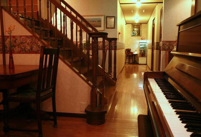 בית מלון כפרי Scotch Court