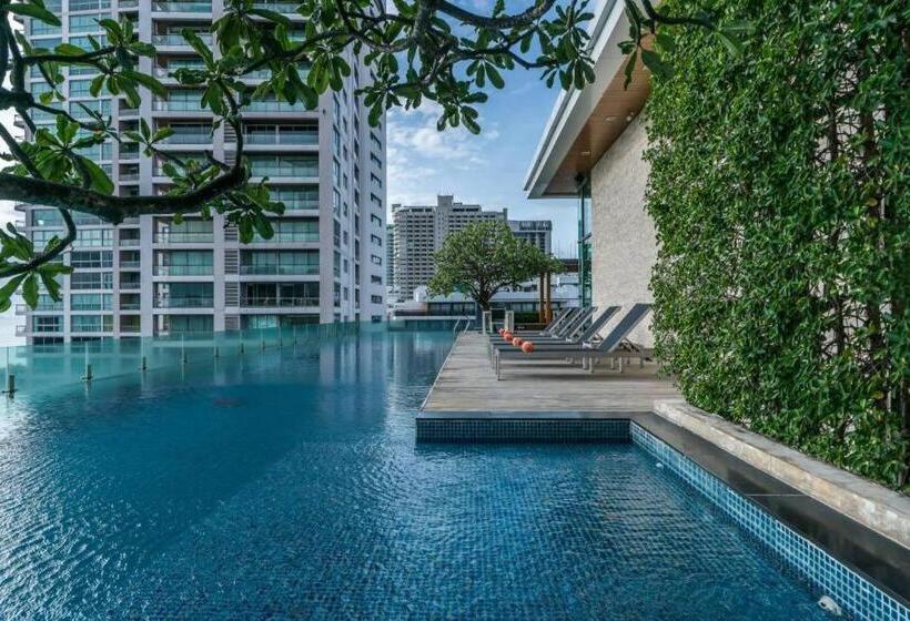 هتل Seven Zea Chic