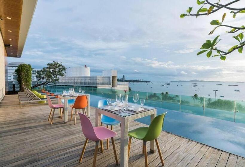 هتل Seven Zea Chic