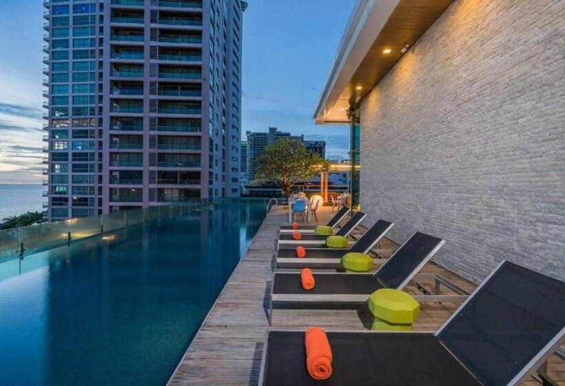 هتل Seven Zea Chic