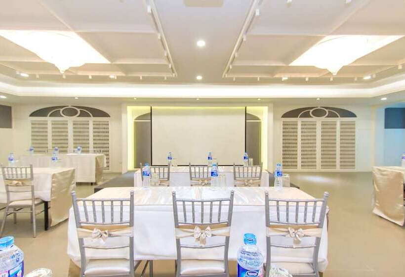 Sugar Marina Hotel Aviator Phuket Airport Sha Extra Plus