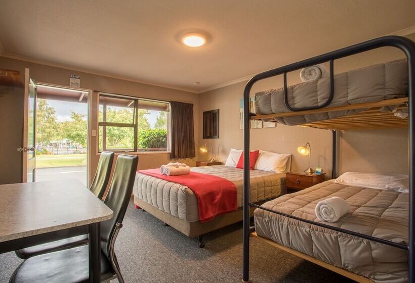 Te Anau Top 10 Holiday Park And Motels