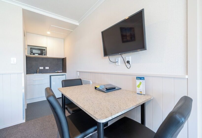 Te Anau Top 10 Holiday Park And Motels