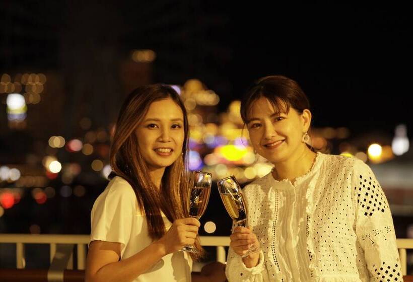 فندق Terrace Garden Mihama Resort