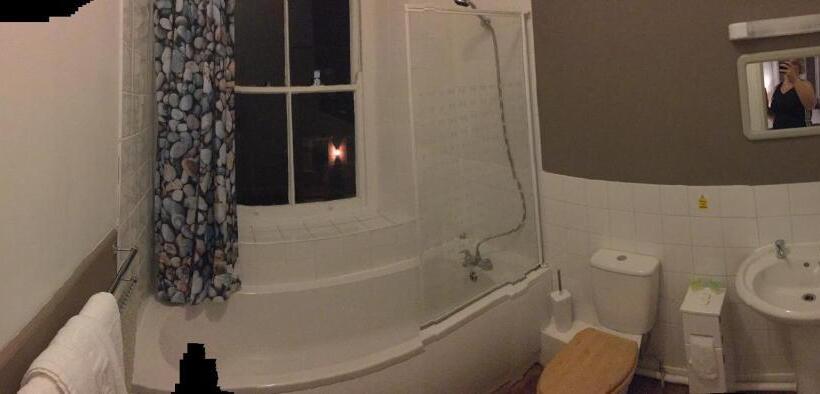 ホテル The Dyvels Inn