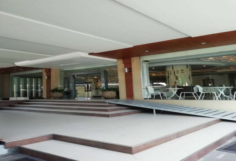 בית מלון כפרי The Legacy