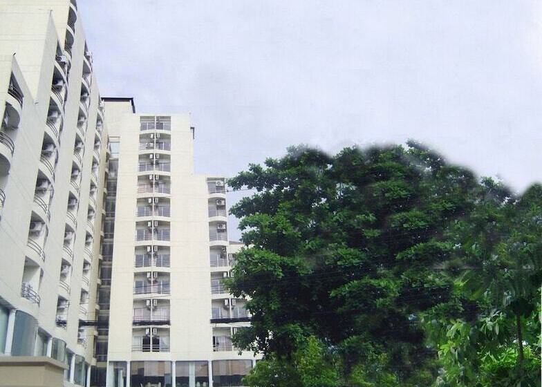 בית מלון כפרי The Legacy