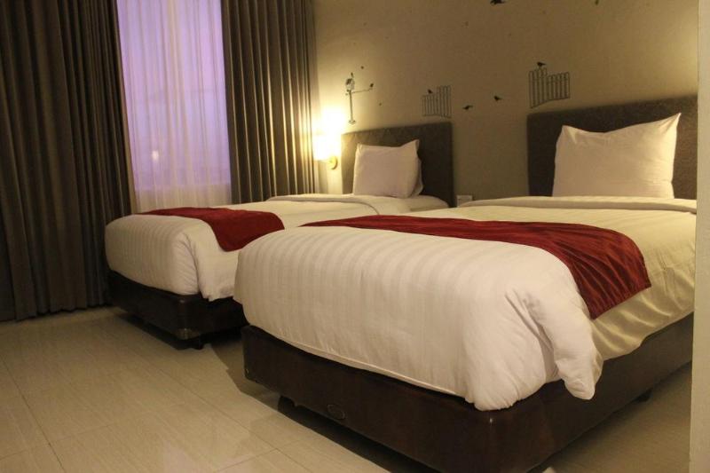 فندق The Sun  Madiun