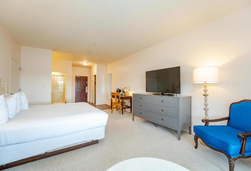 فندق Chateau Renault