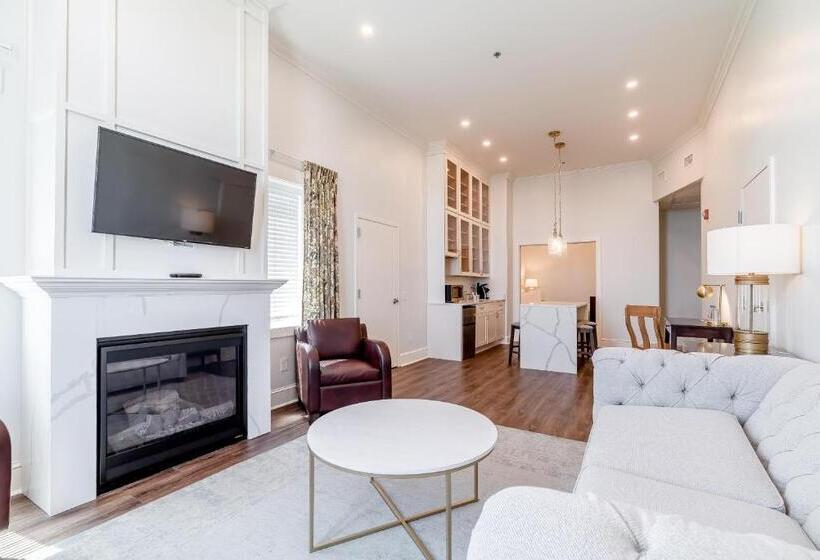 فندق Chateau Renault