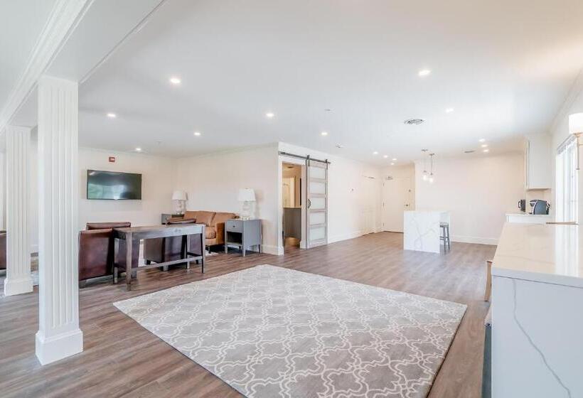 فندق Chateau Renault