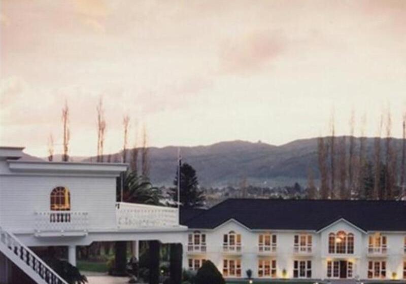 בית מלון כפרי Wallaceville Motor Lodge