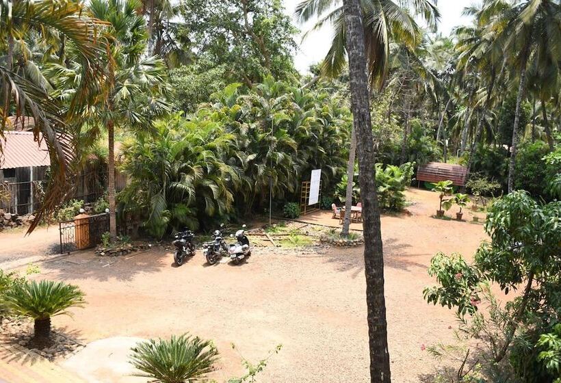 בית מלון כפרי Wavelet Beach Resort