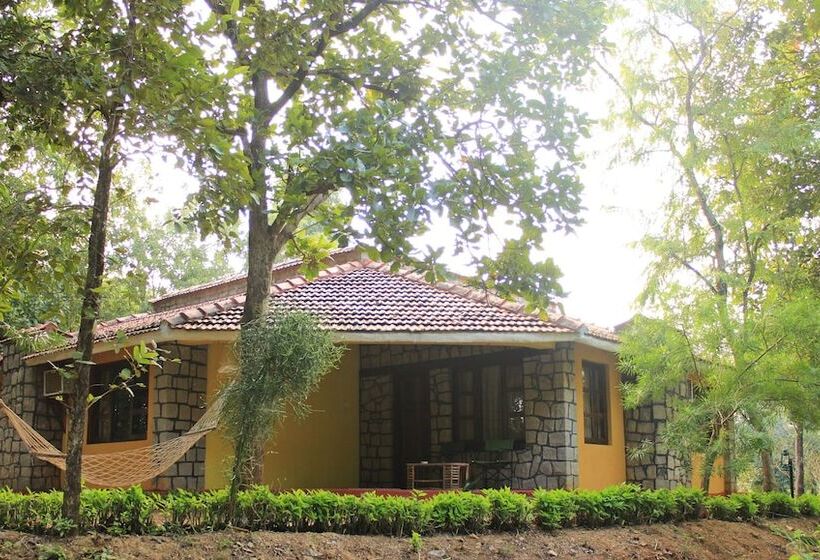 בית מלון כפרי Wild Chalet Resort