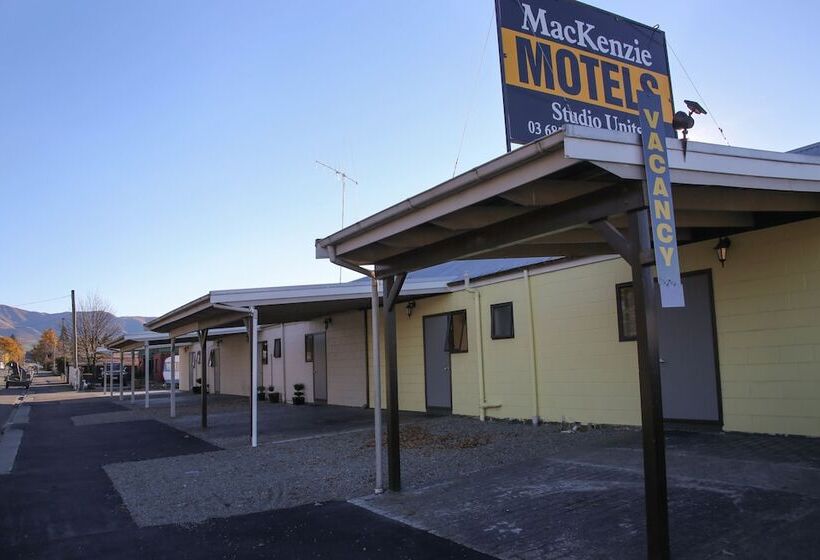 Mackenzie Motels