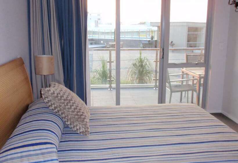 Marinaview Apartments