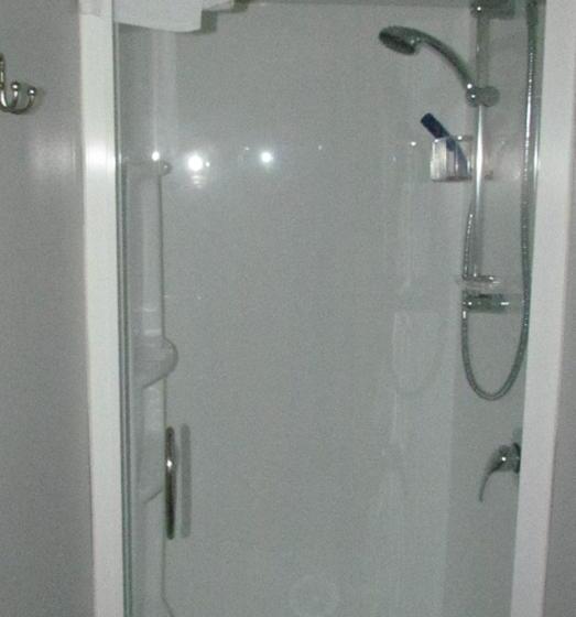 مُتل Birchwood Cottages