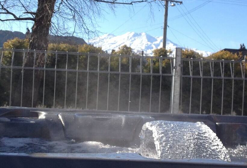 Мотель Canoe Safaris Lodge