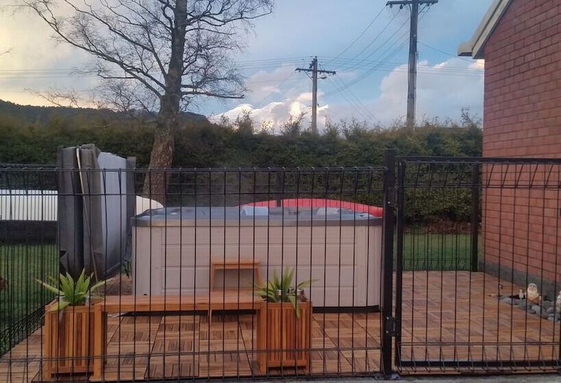 Мотель Canoe Safaris Lodge