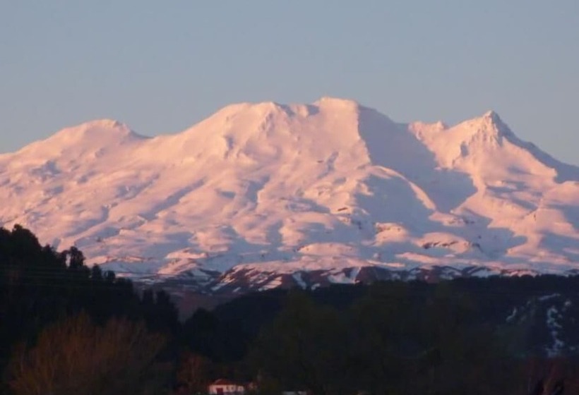 Мотель Canoe Safaris Lodge