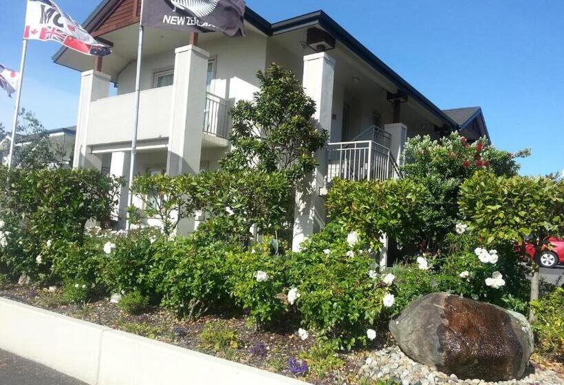 مُتل Cedar Grove Motor Lodge