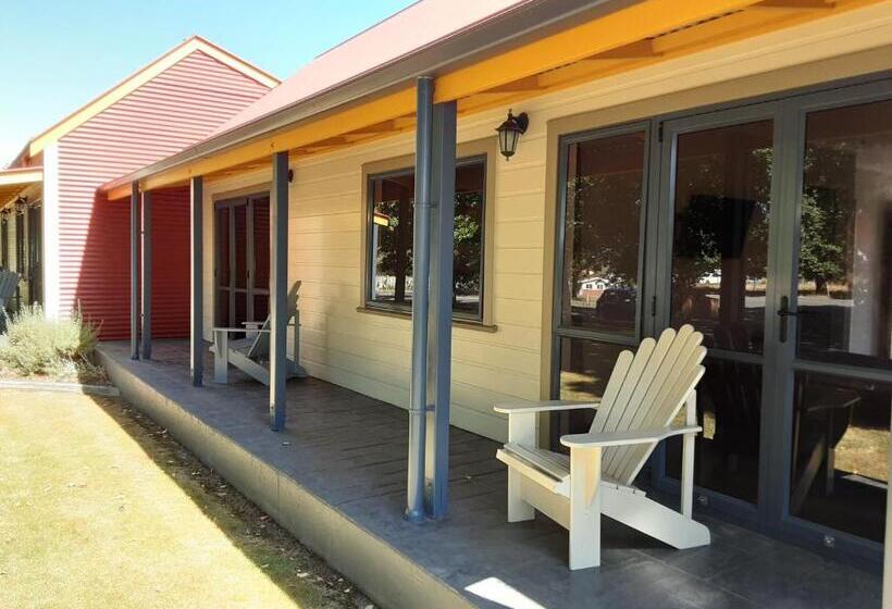 מוטל Asure Oak Estate Motor Lodge