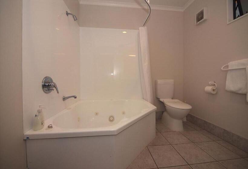 מוטל Asure Oak Estate Motor Lodge