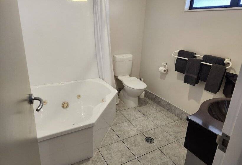 מוטל Asure Oak Estate Motor Lodge