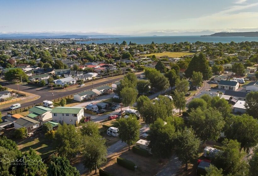 汽车旅馆 Taupo Top 10 Holiday Park