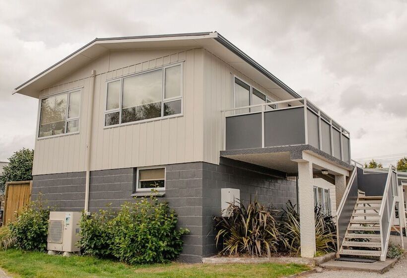 汽车旅馆 Taupo Top 10 Holiday Park