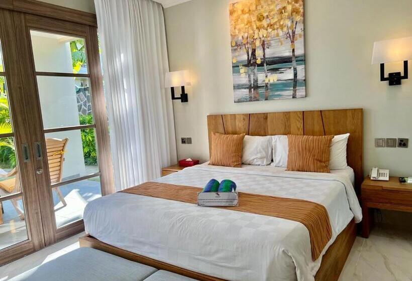 Peninsula Bay Resort