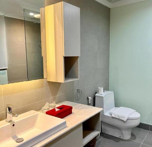 Peninsula Bay Resort